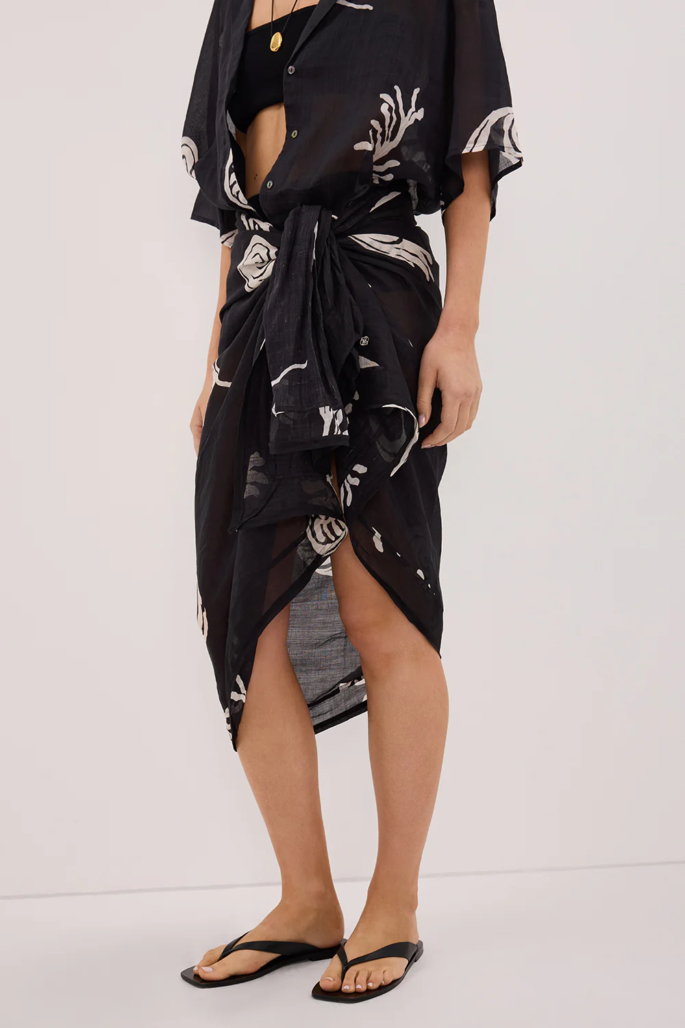 POSITANO BLACK RAMIE SARONG - Yukikoi