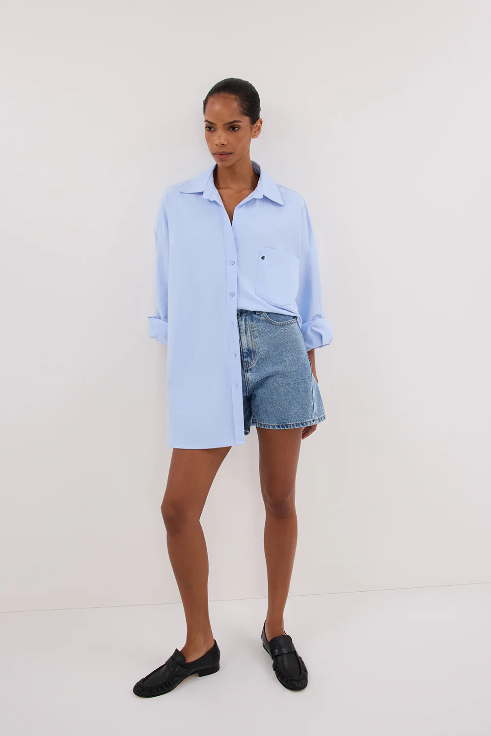 FINN MEDIUM BLUE DENIM SHORT - Yukikoi