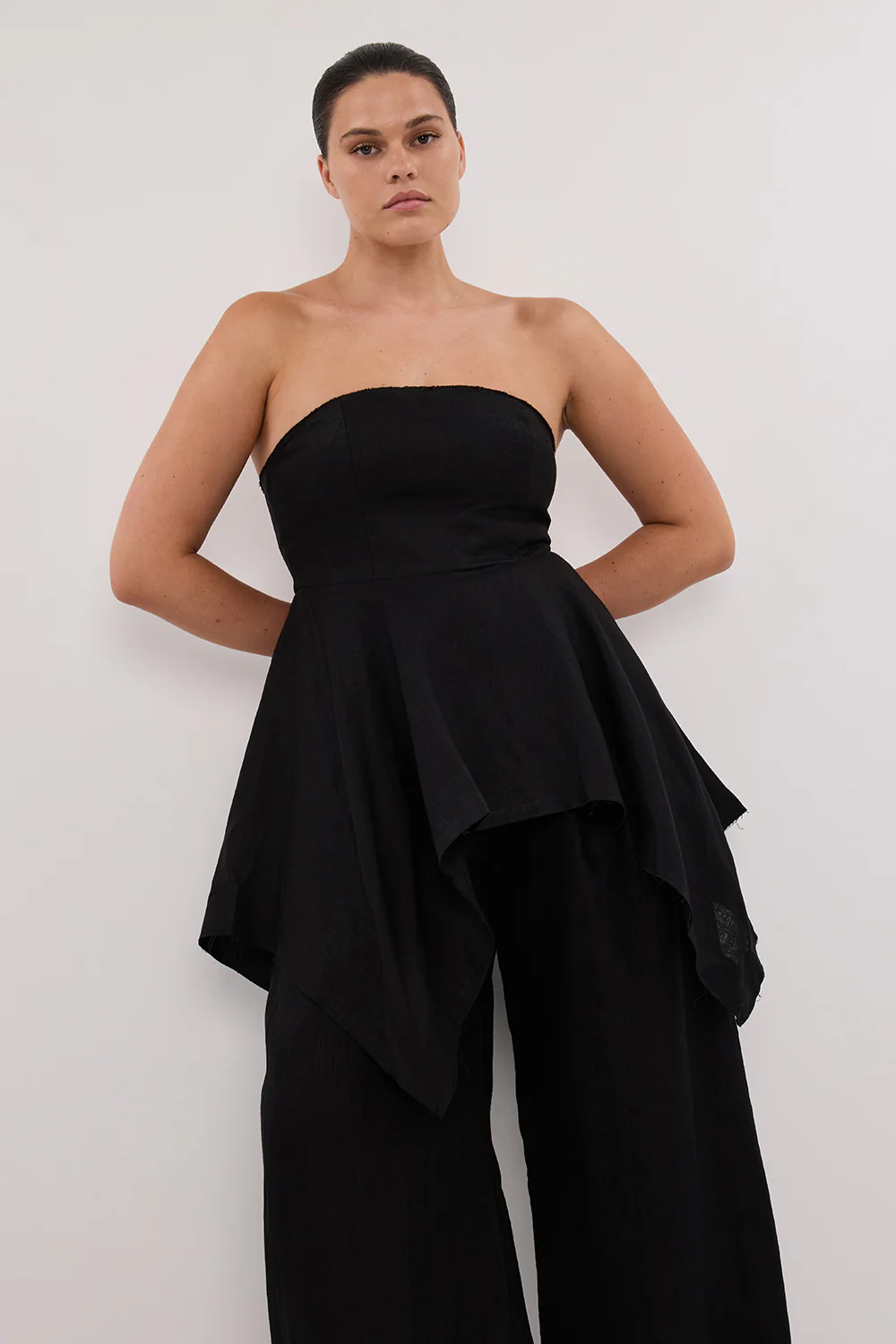 LUNA BLACK LINEN HANDKERCHIEF TOP - Yukikoi