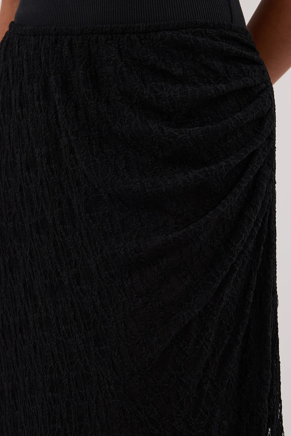 LIZZIE BLACK LAYERED LACE SKIRT - Yukikoi