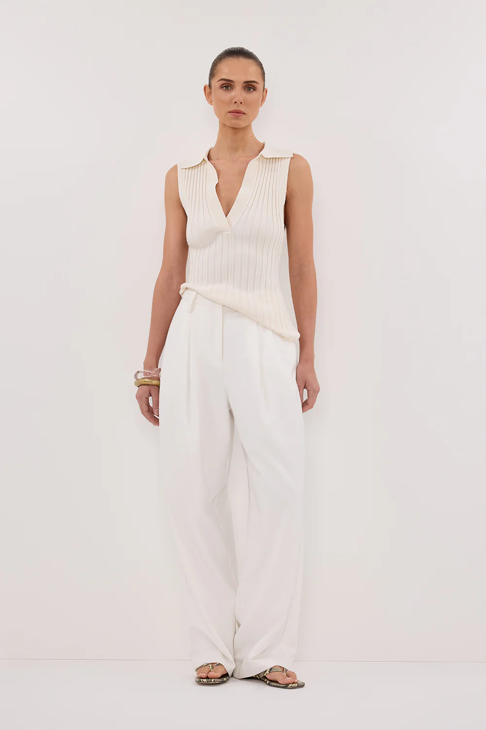 HAL PLASTER SLEEVELESS KNIT TOP - Yukikoi