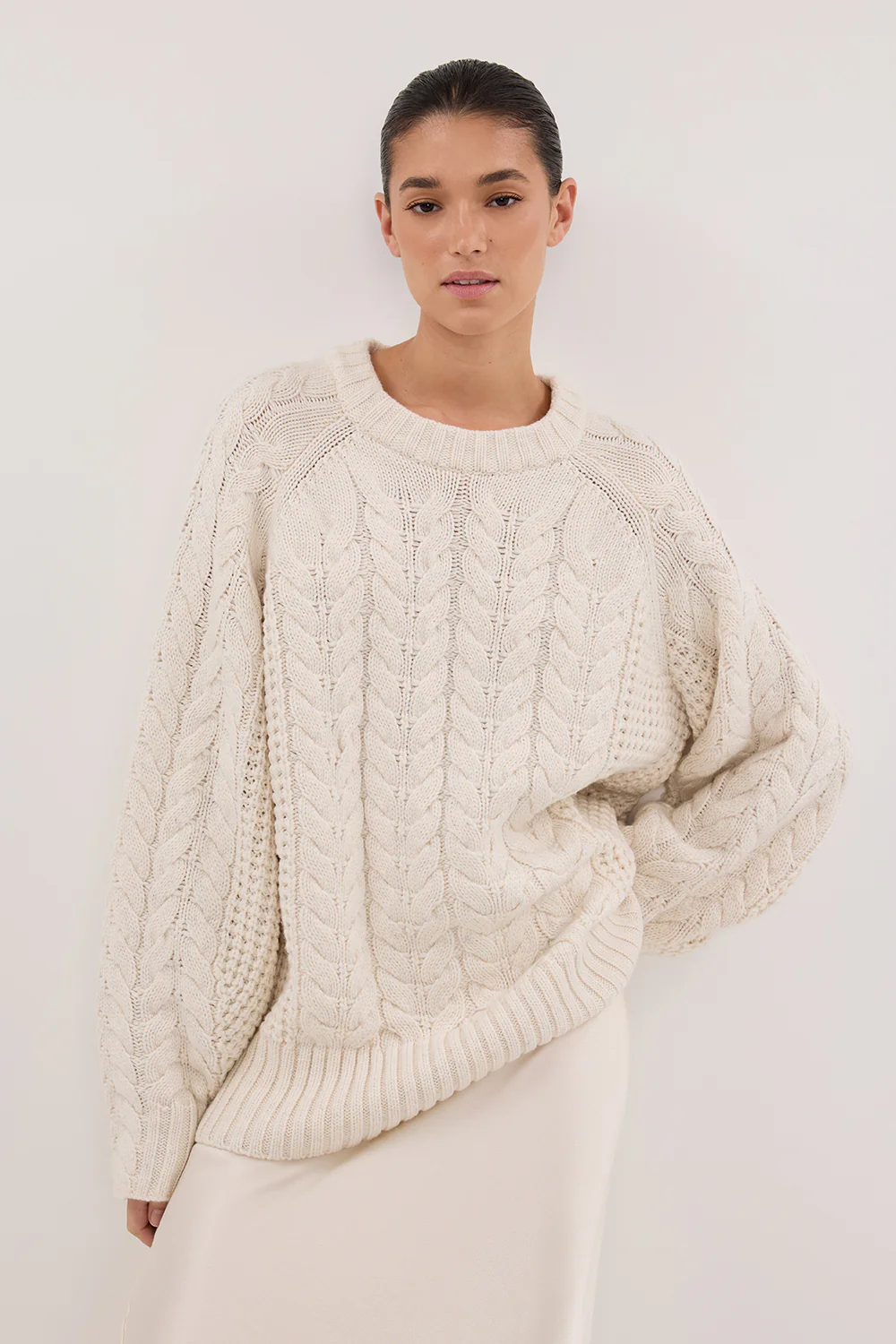 TOM CREAM CABLE LONGLINE JUMPER - Yukikoi