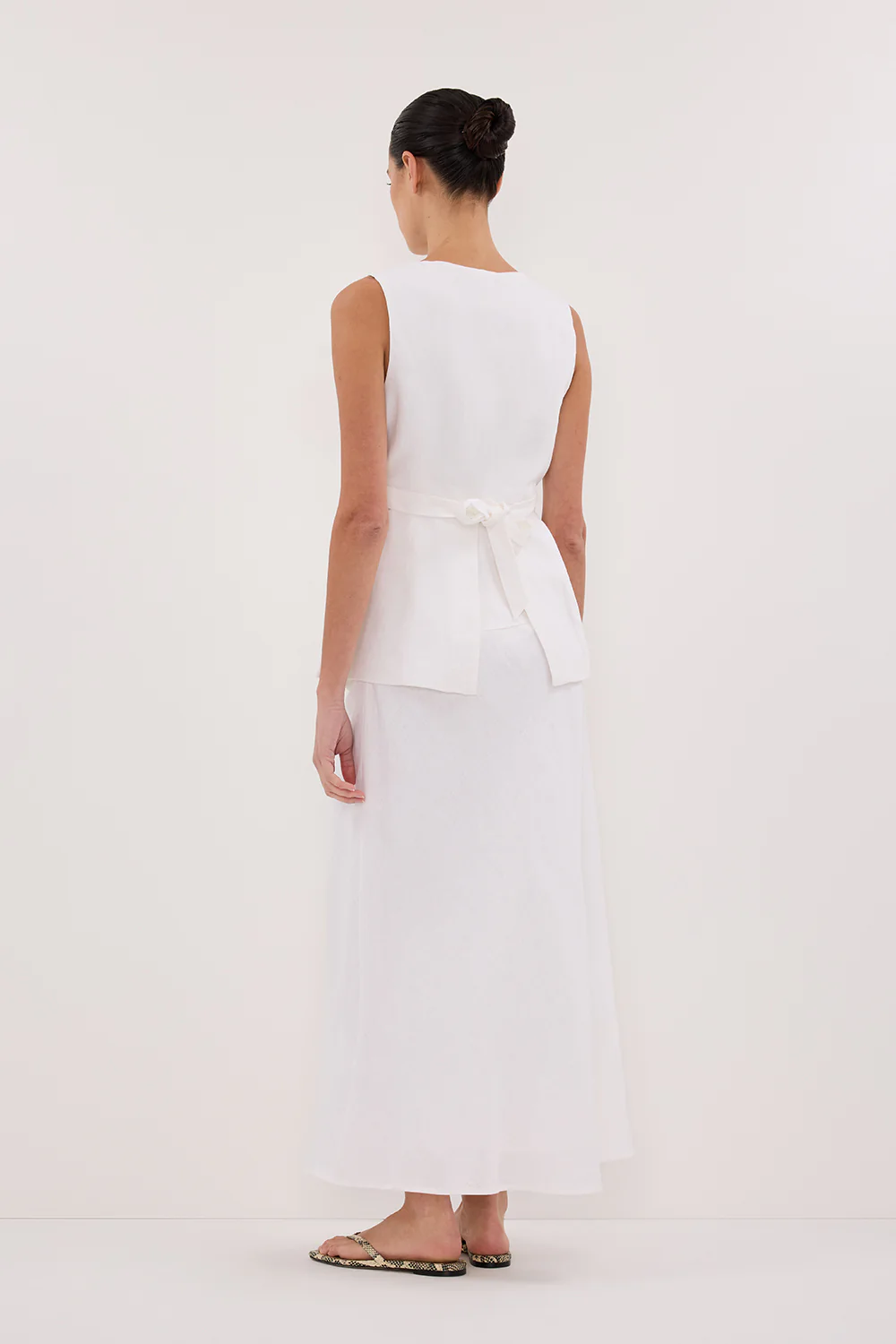 TYRA WHITE LINEN MIDI SKIRT - Yukikoi