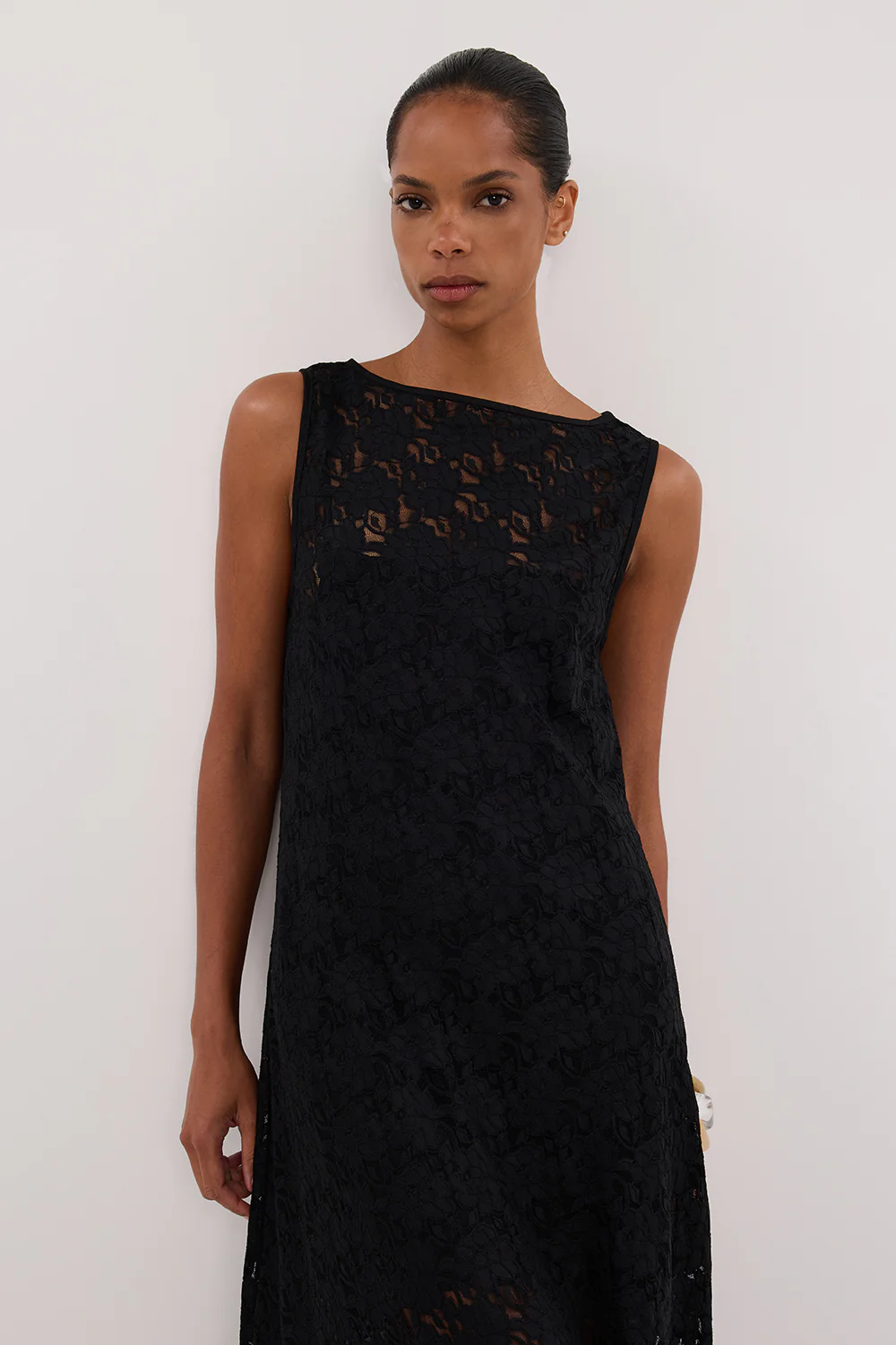 LOULA BLACK LACE MIDI DRESS - Yukikoi