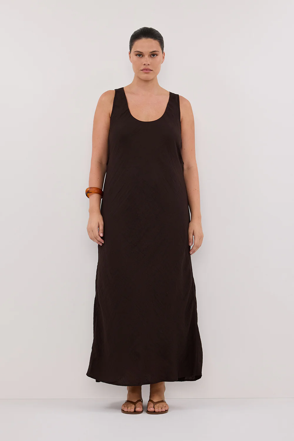 SHILOH BITTER CHOC SCOOP NECK MIDI DRESS - Yukikoi