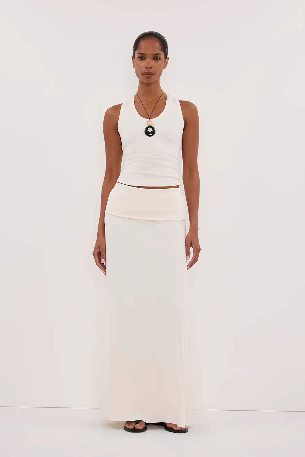 JULIE OFF WHITE MODAL BLEND SLEEVELESS TANK TOP - Yukikoi