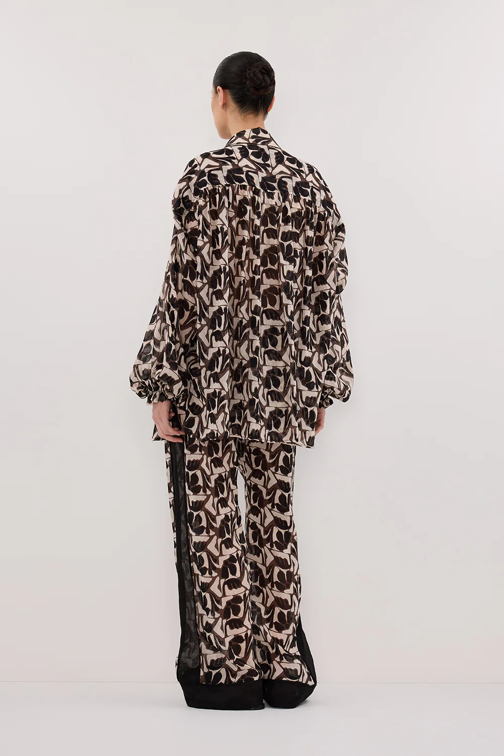 MAUI BITTER CHOC RAMIE LONG SLEEVE SHIRT - Yukikoi