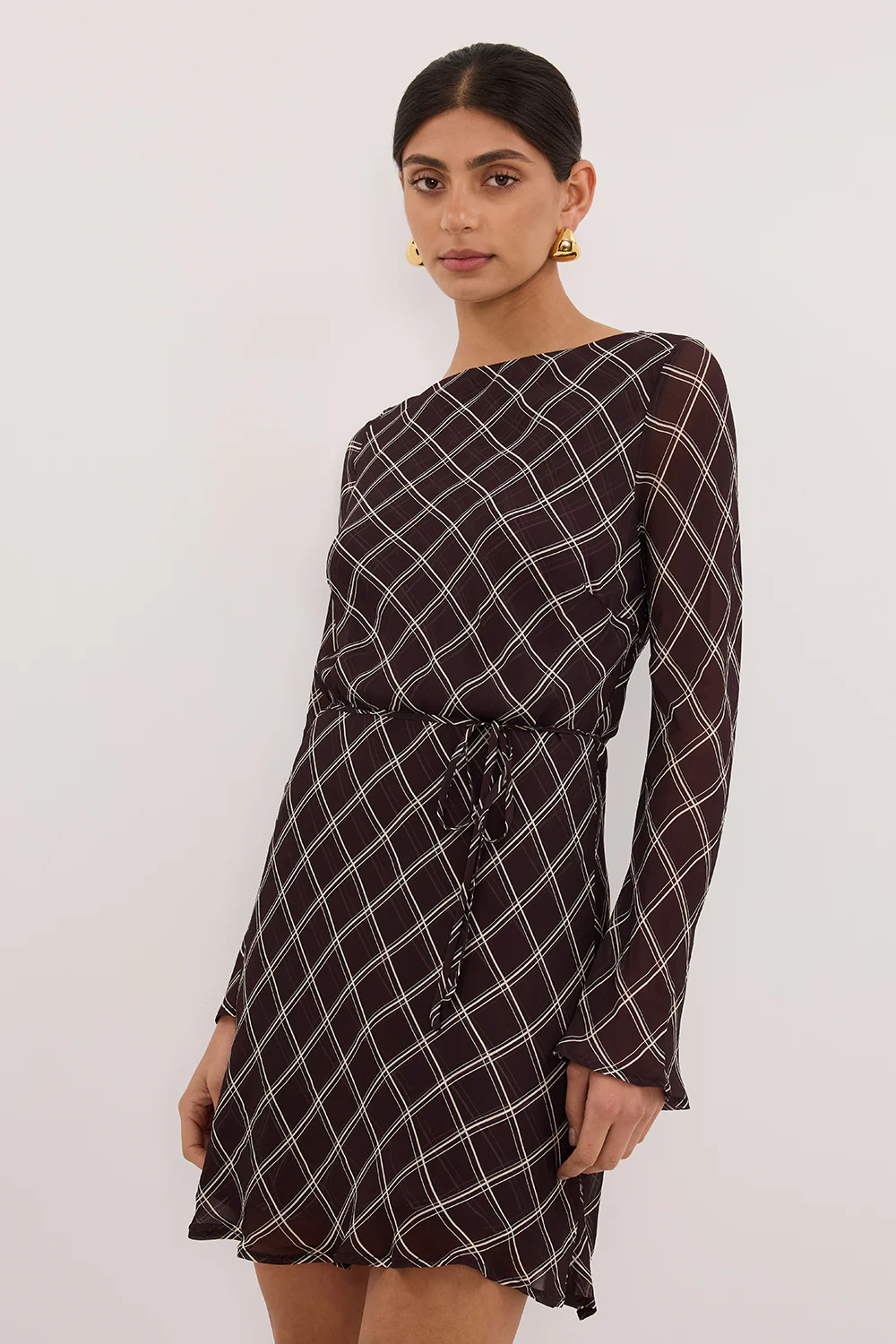 ARLINGTON CHOC LONG SLEEVE BOAT NECK MINI DRESS - Yukikoi