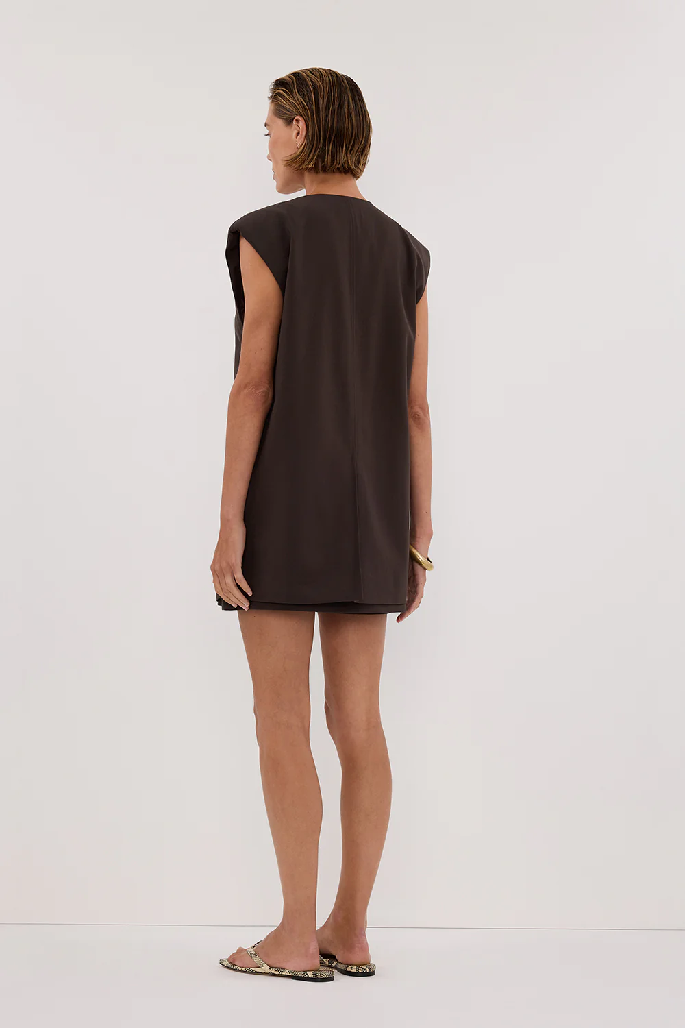 OLIVER BITTER CHOC OVERSIZED VEST - Yukikoi