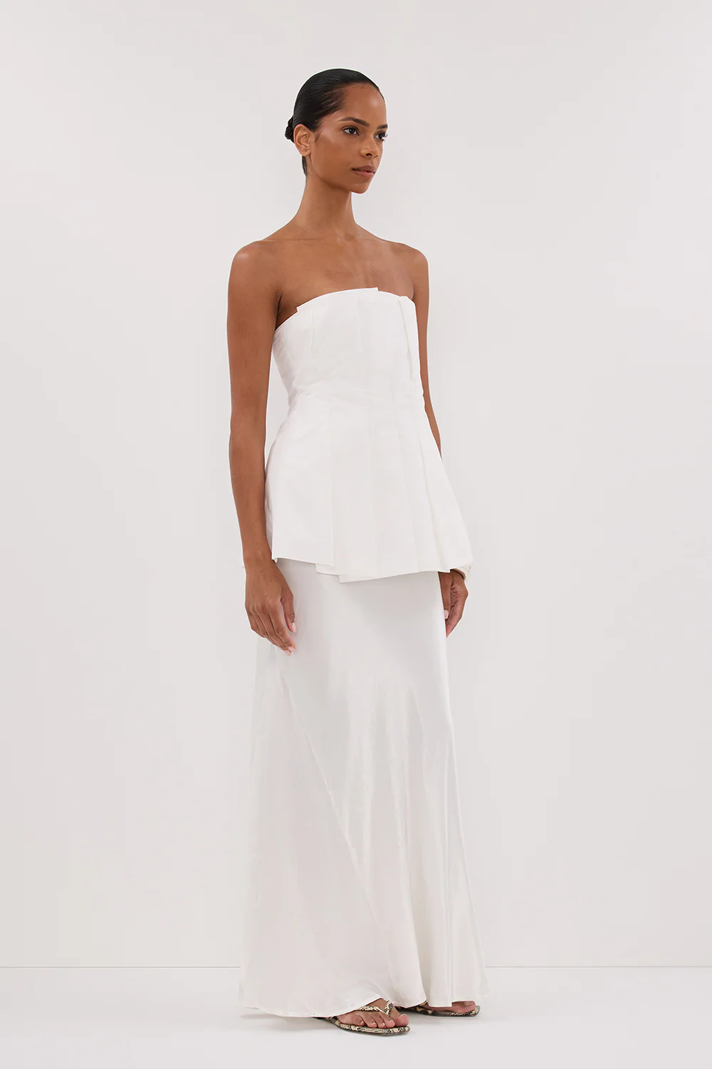 LILLY WHITE PLEATED STRAPLESS TOP - Yukikoi