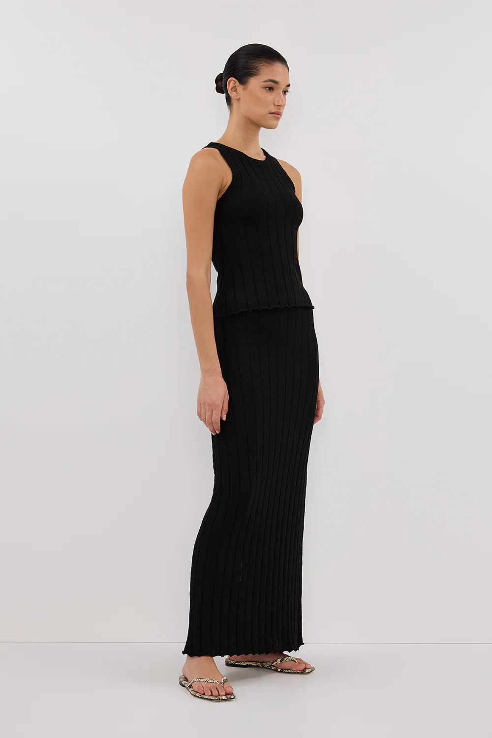 REM BLACK KNIT MIDI SKIRT - Yukikoi