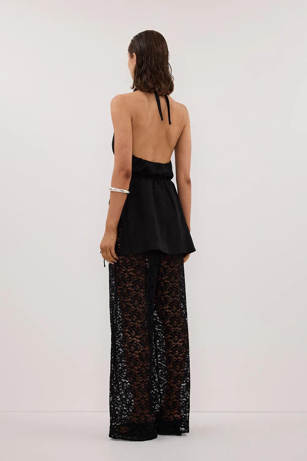 HAYLEE BLACK SLEEVELESS LINEN COWL TOP - Yukikoi