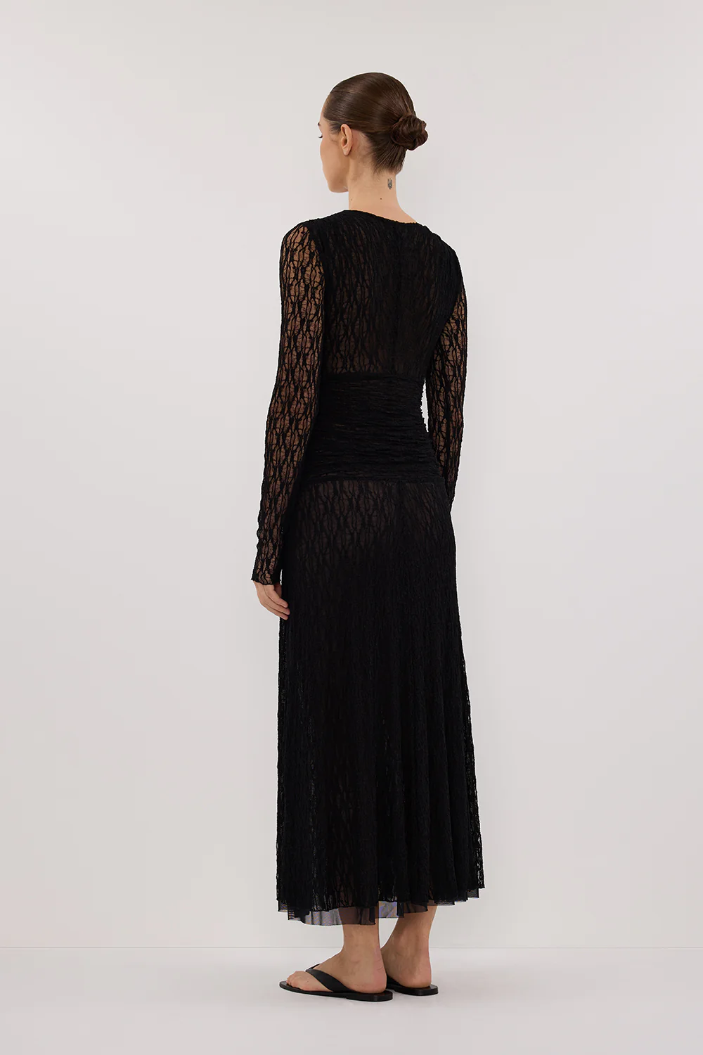 LIZZIE BLACK LACE LONG SLEEVE MAXI DRESS - Yukikoi