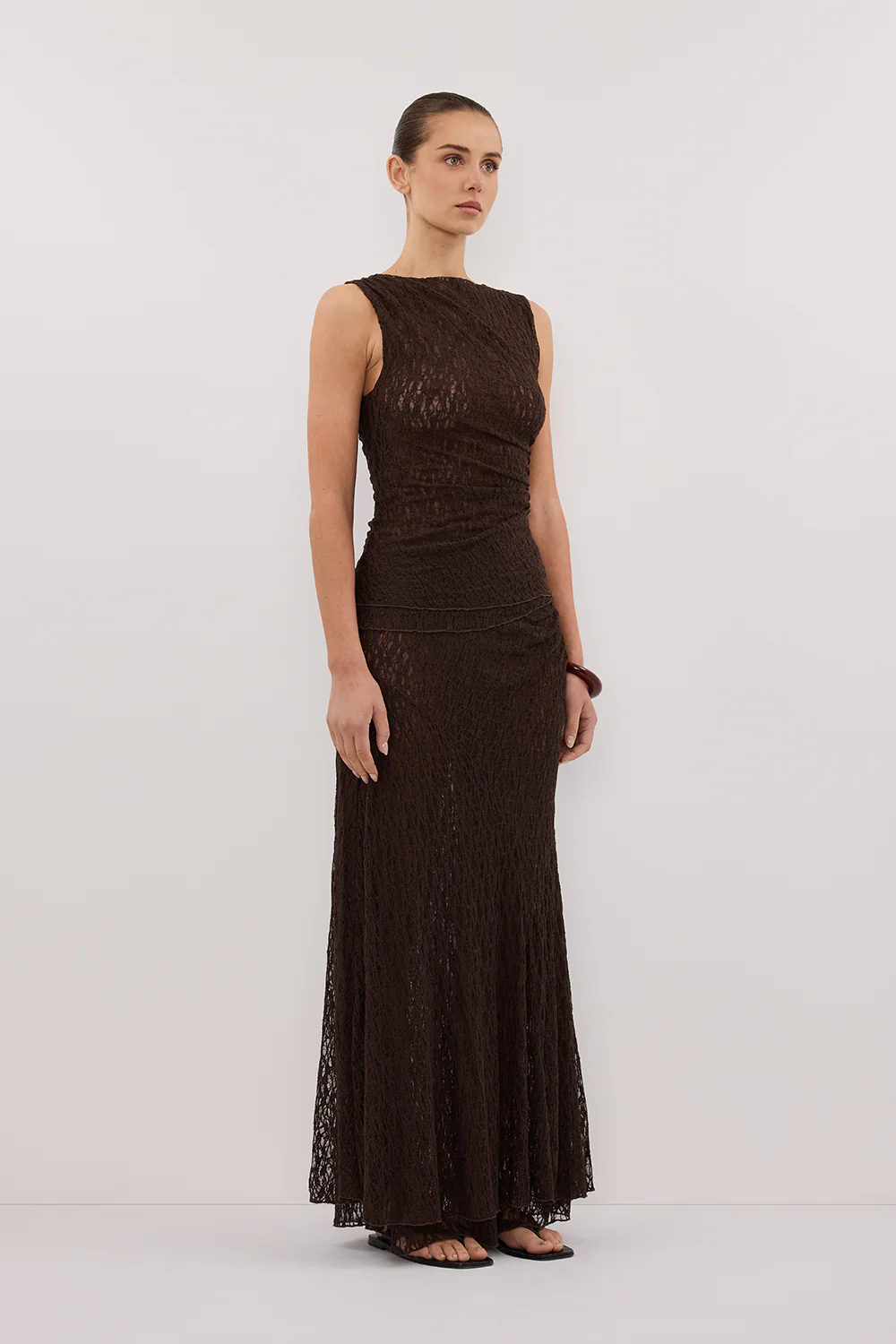 LIZZIE DARK CHOCOLATE SLEEVELESS LACE TOP - Yukikoi