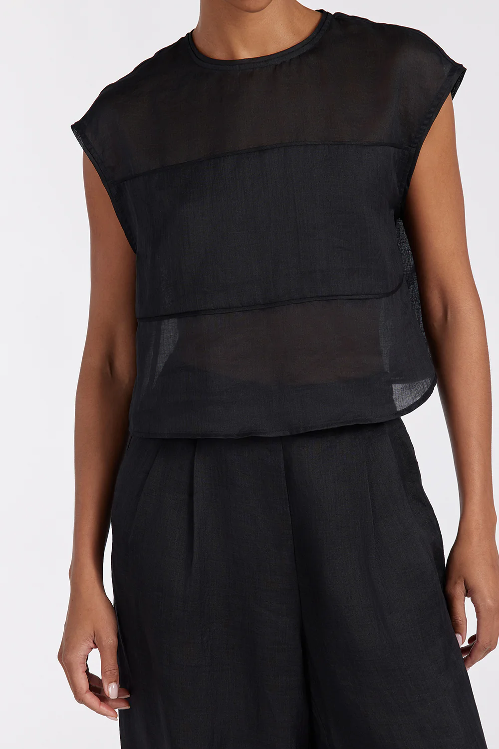 KAI BLACK RAMIE PANELLED TOP - Yukikoi