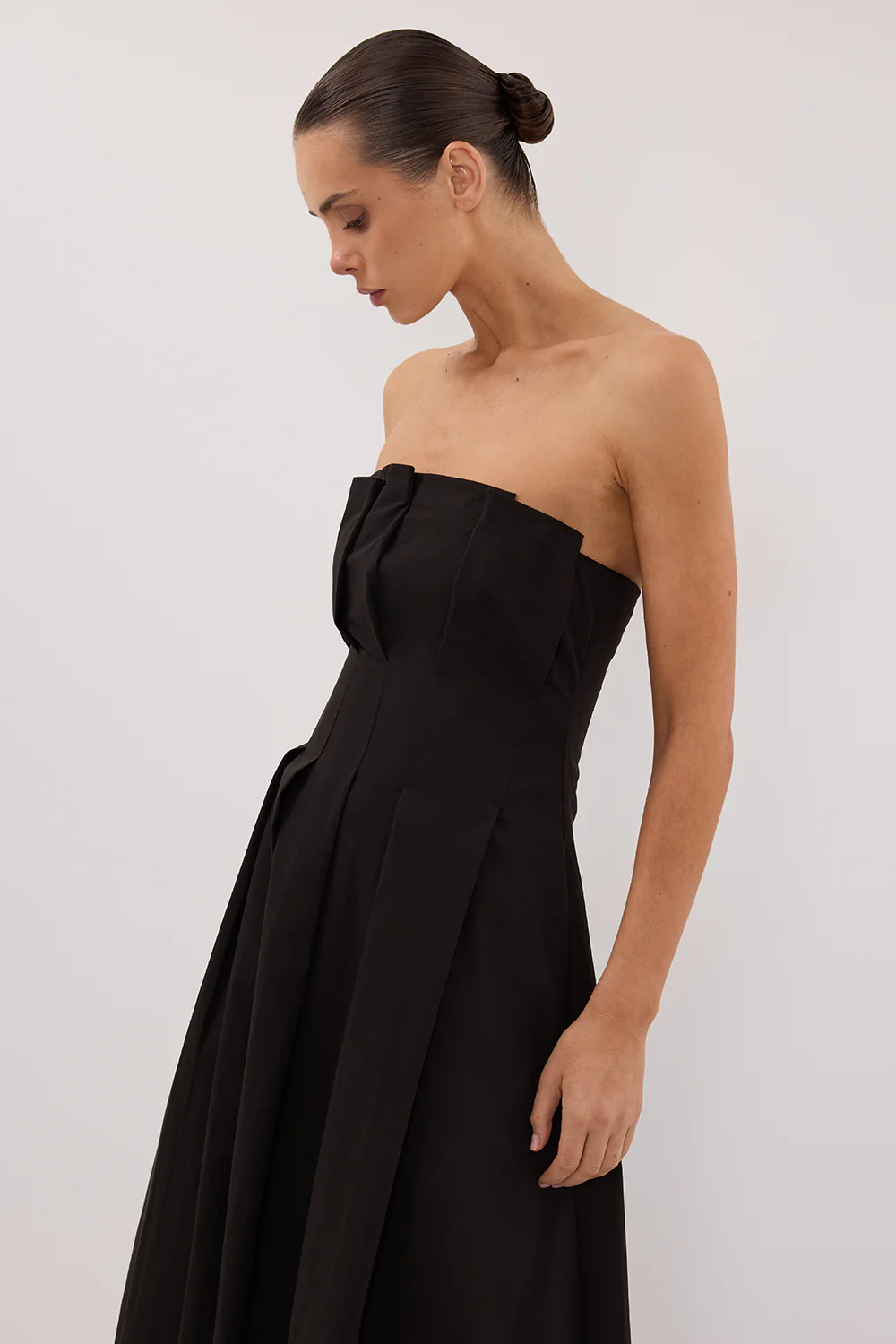 LILLY BLACK COTTON STRAPLESS MIDI DRESS - Yukikoi