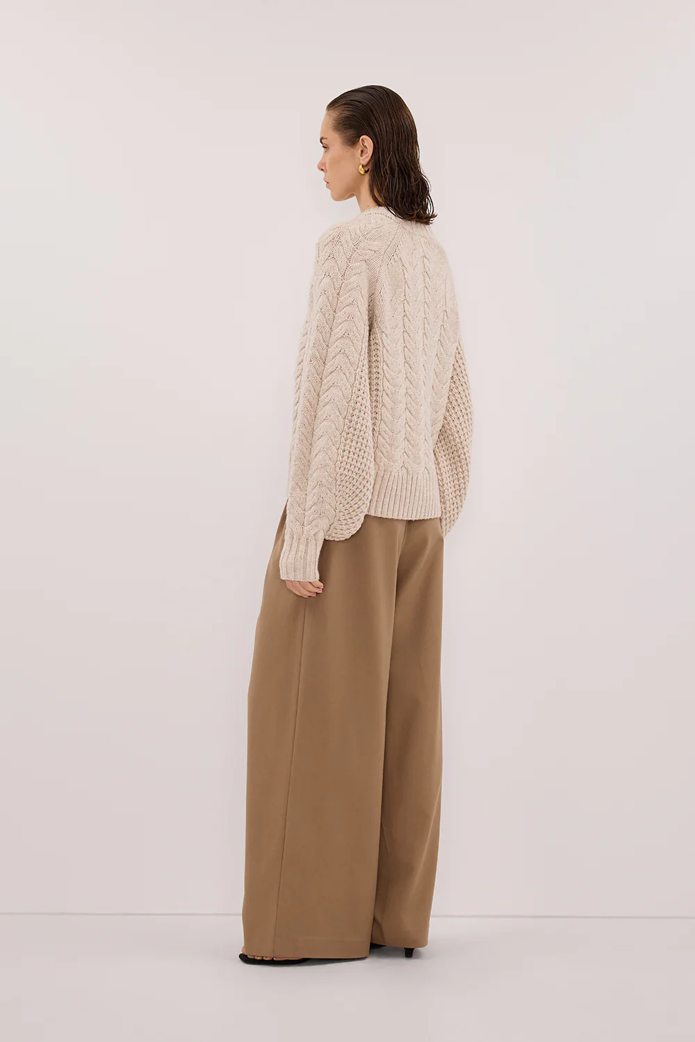 TOM CHALK CABLE KNIT CARDIGAN - Yukikoi