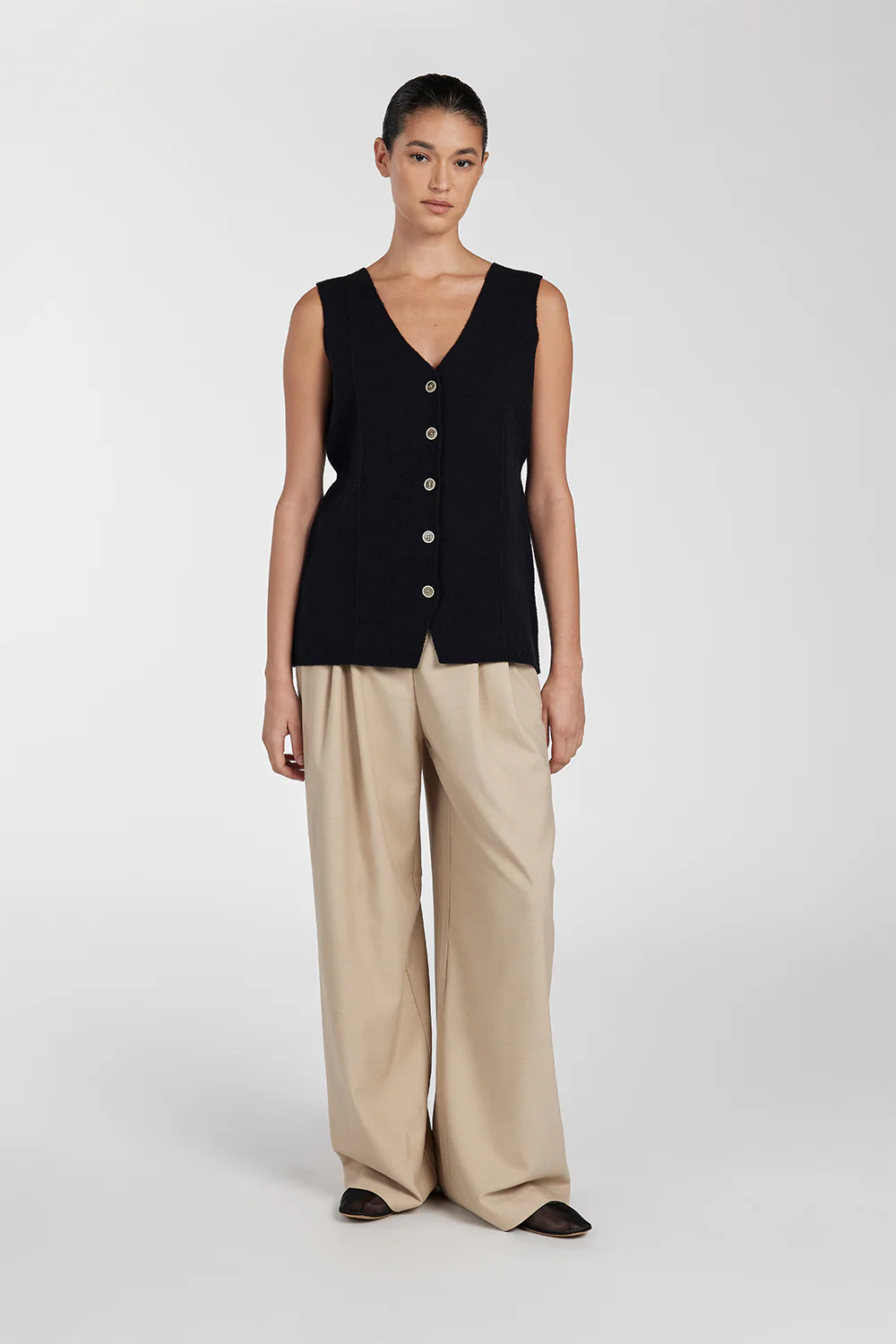 LISA BLACK TAILORED KNIT VEST - Yukikoi