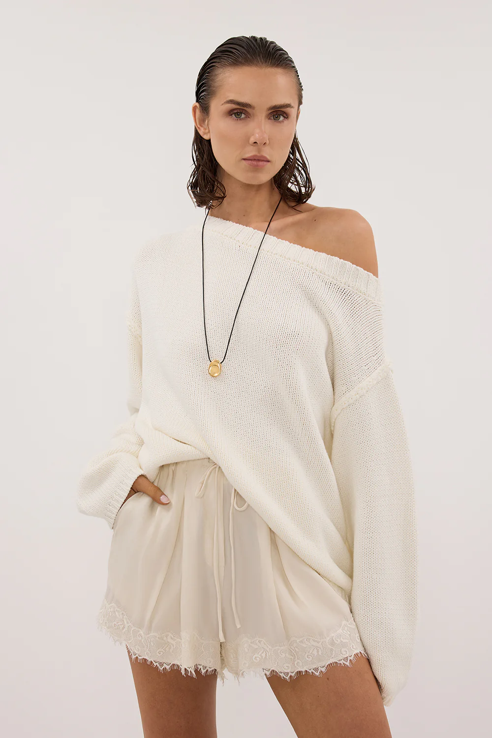 ANDREA SANDSTONE CUPRO LACE SHORT - Yukikoi