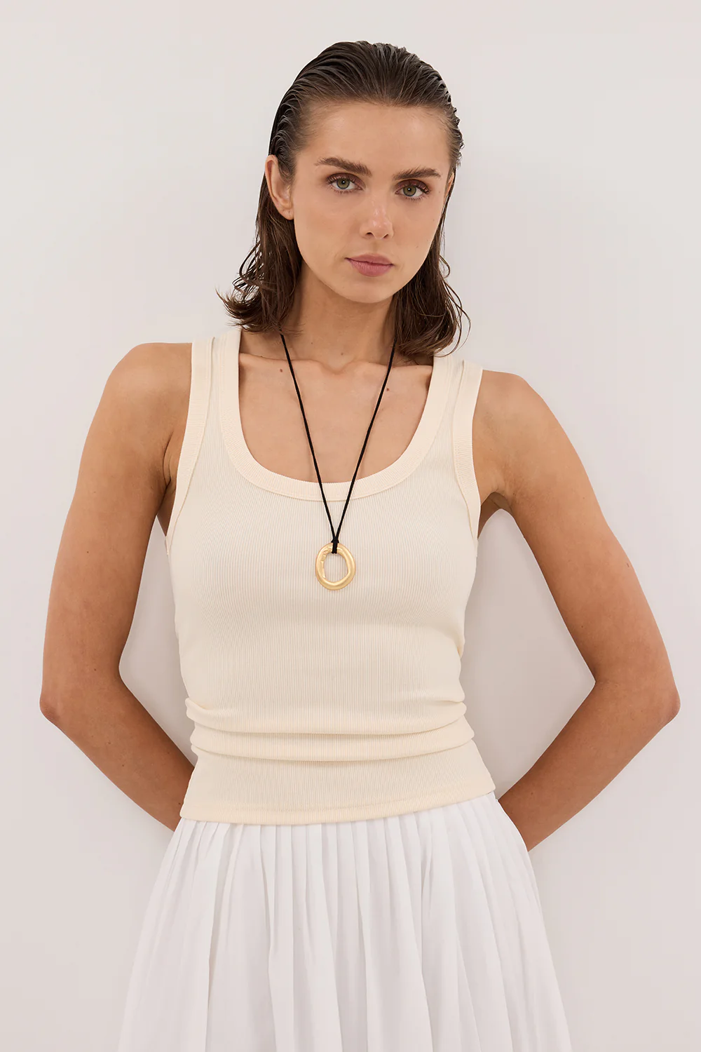 CLARA SANDSTONE SCOOP NECK TANK TOP - Yukikoi