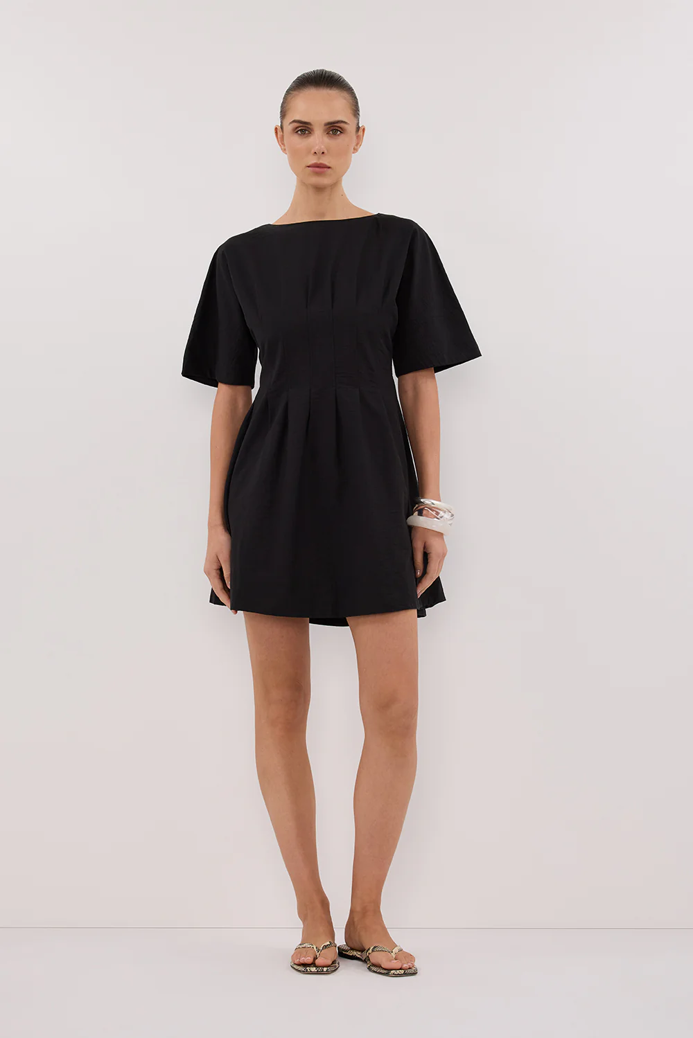 DAPHNE BLACK SLEEVED MINI DRESS - Yukikoi