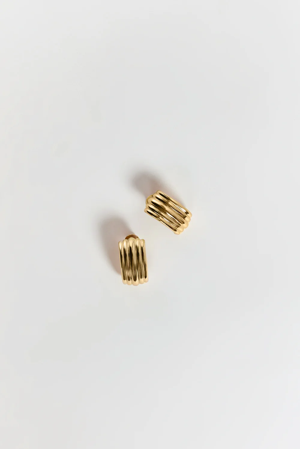 M  GA WATERFALL LARGE GOLD EARRING - Yukikoi