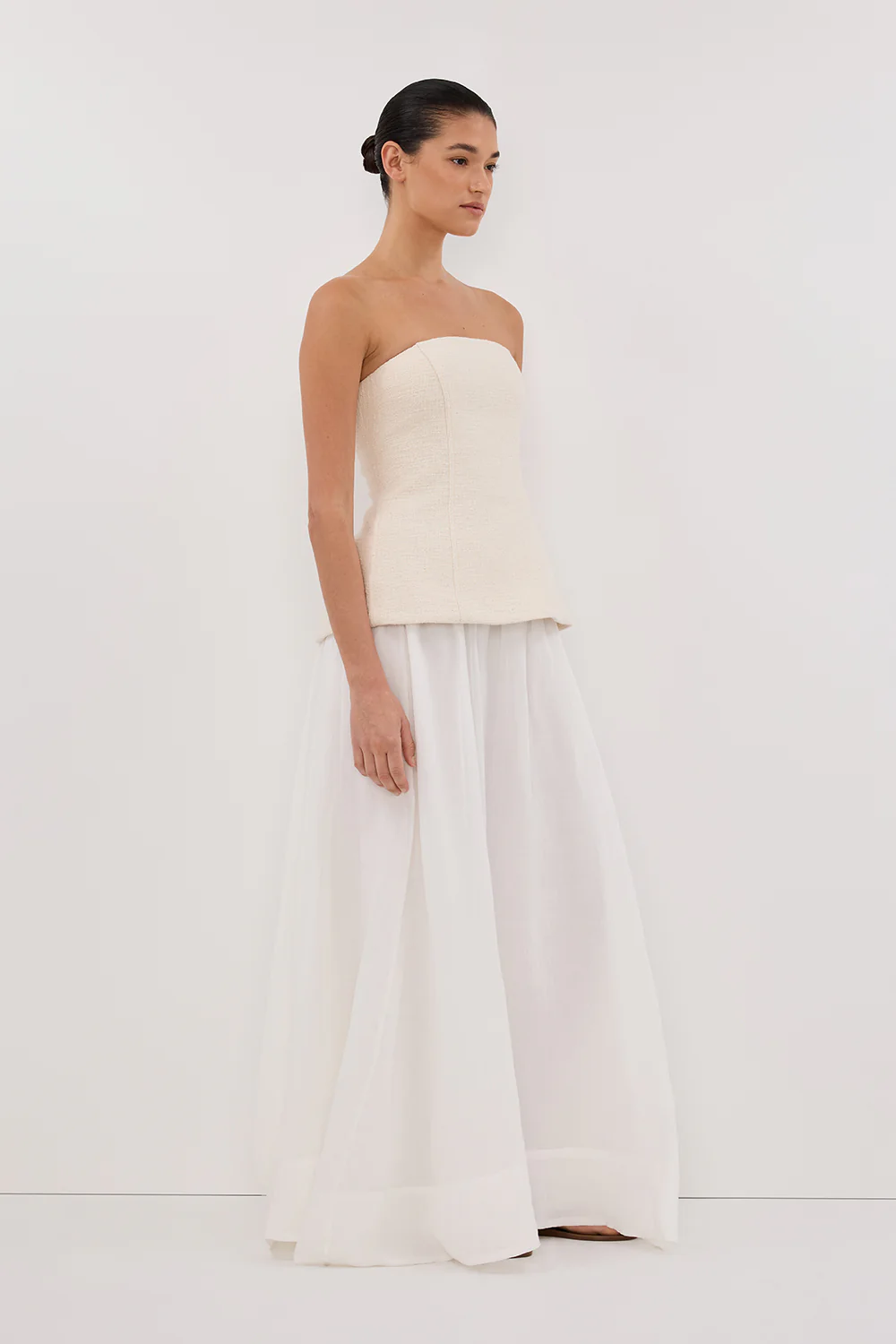 NIA NATURAL STRAPLESS TOP - Yukikoi