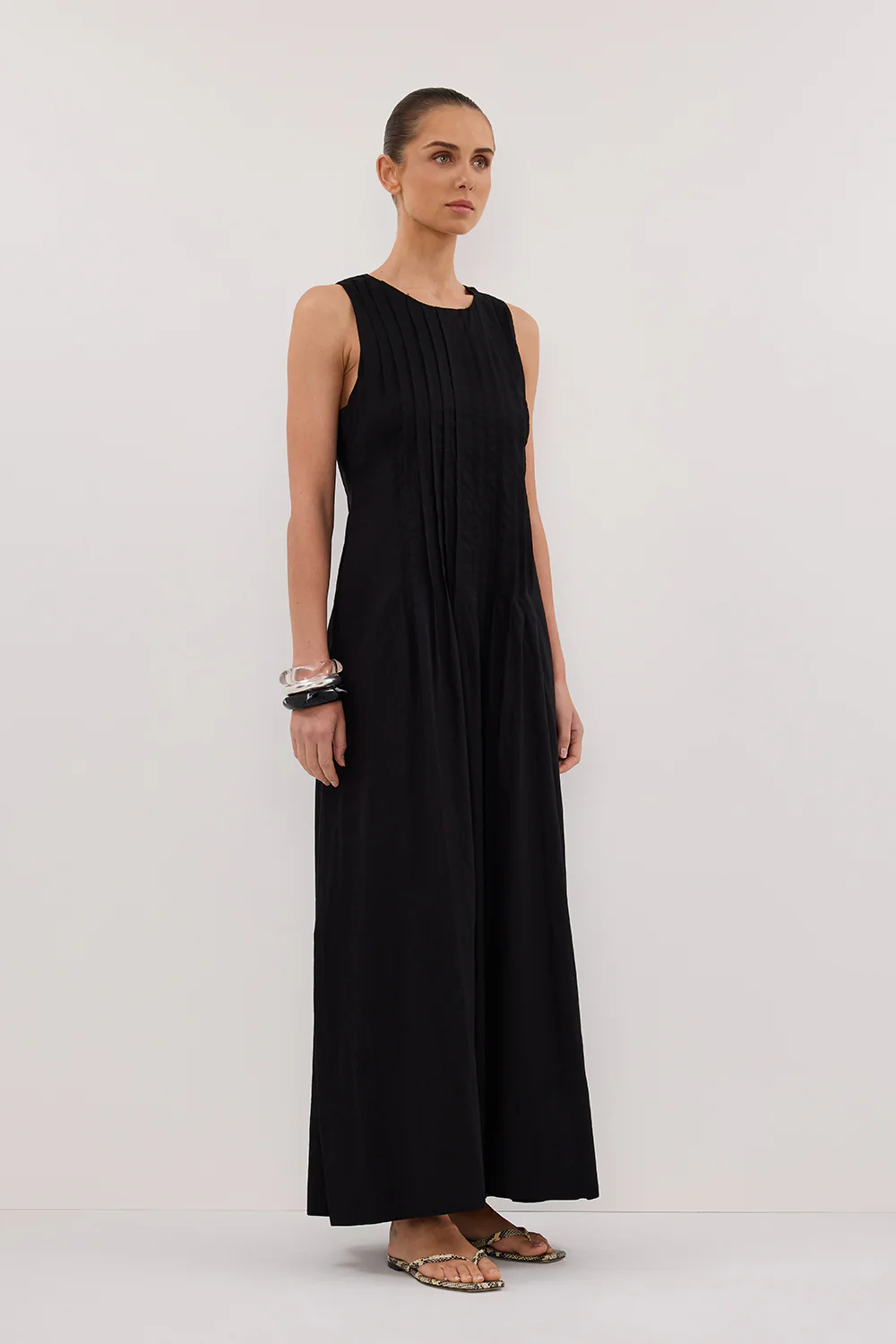 MILO BLACK LINEN BLEND MIDI DRESS - Yukikoi