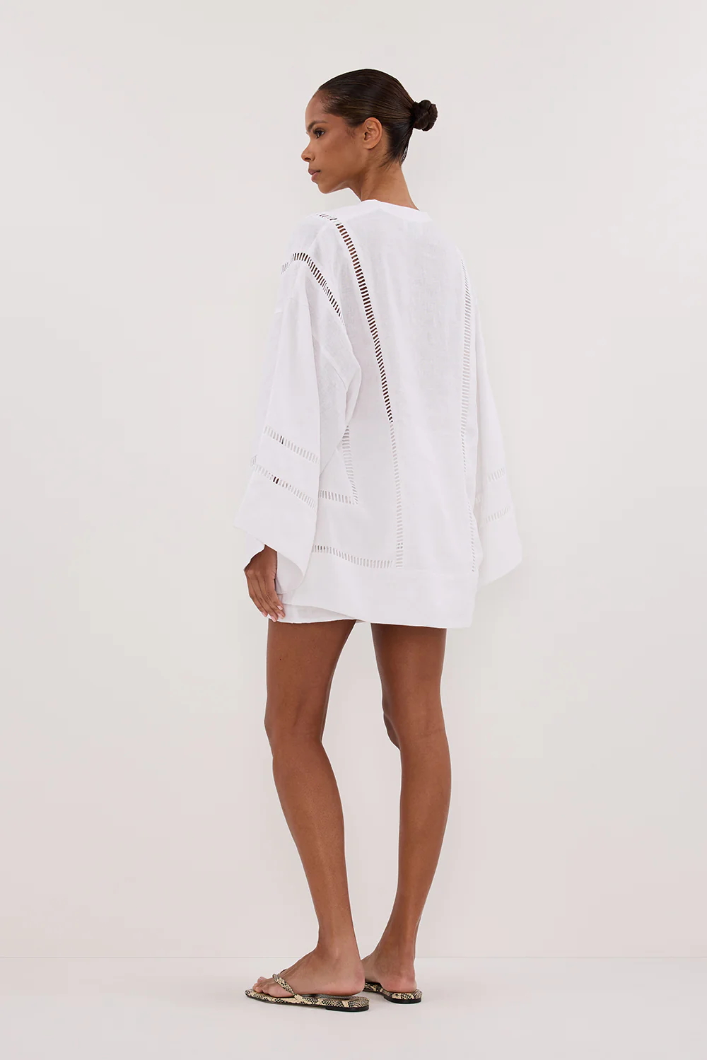 LINDSAY WHITE LINEN KIMONO TOP - Yukikoi