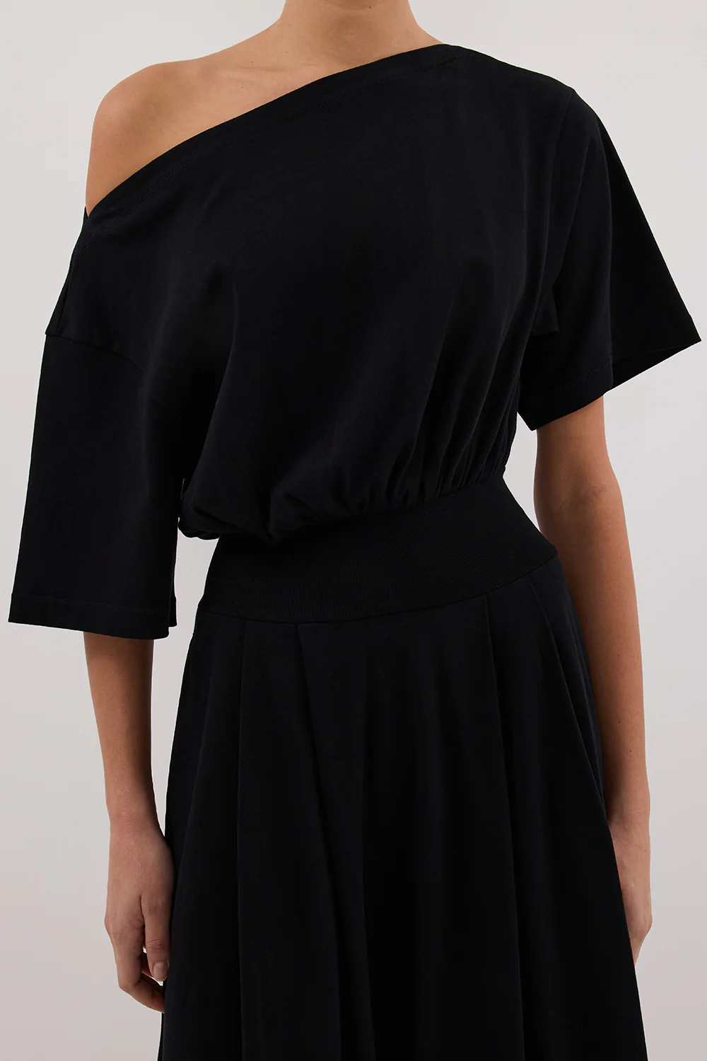 ESME BLACK ASYM MAXI DRESS - Yukikoi