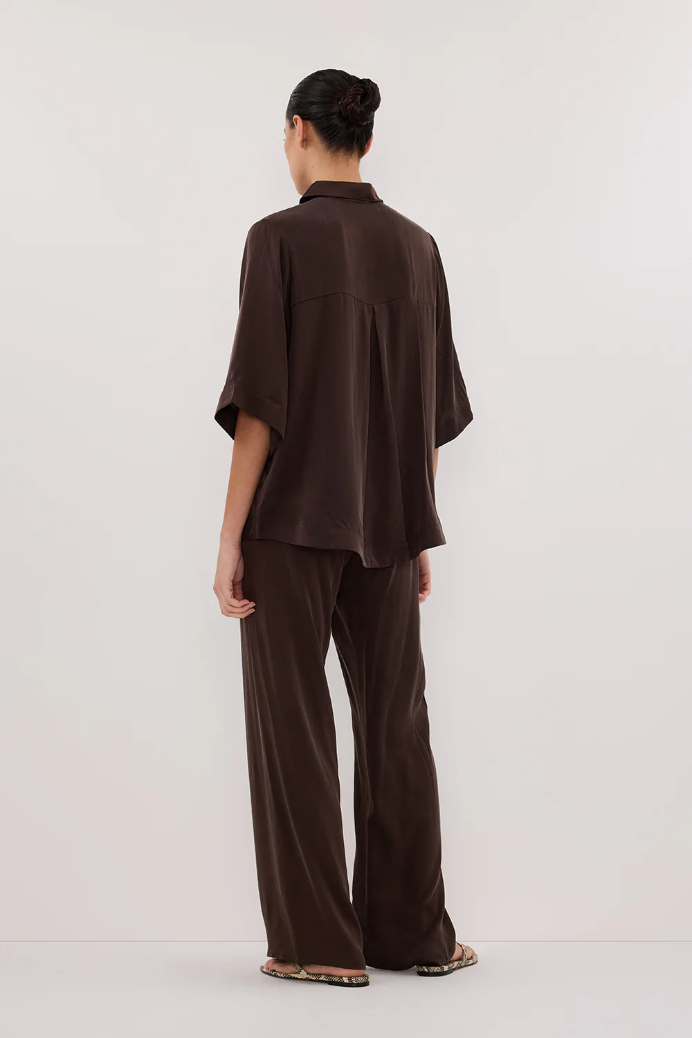 PERCY BITTER CHOC SILK SHIRT - Yukikoi