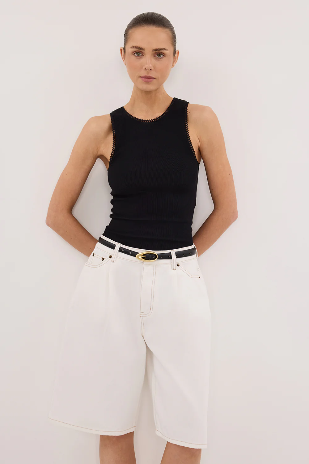 CHARLIZE BLACK SLEEVELESS KNIT TANK - Yukikoi