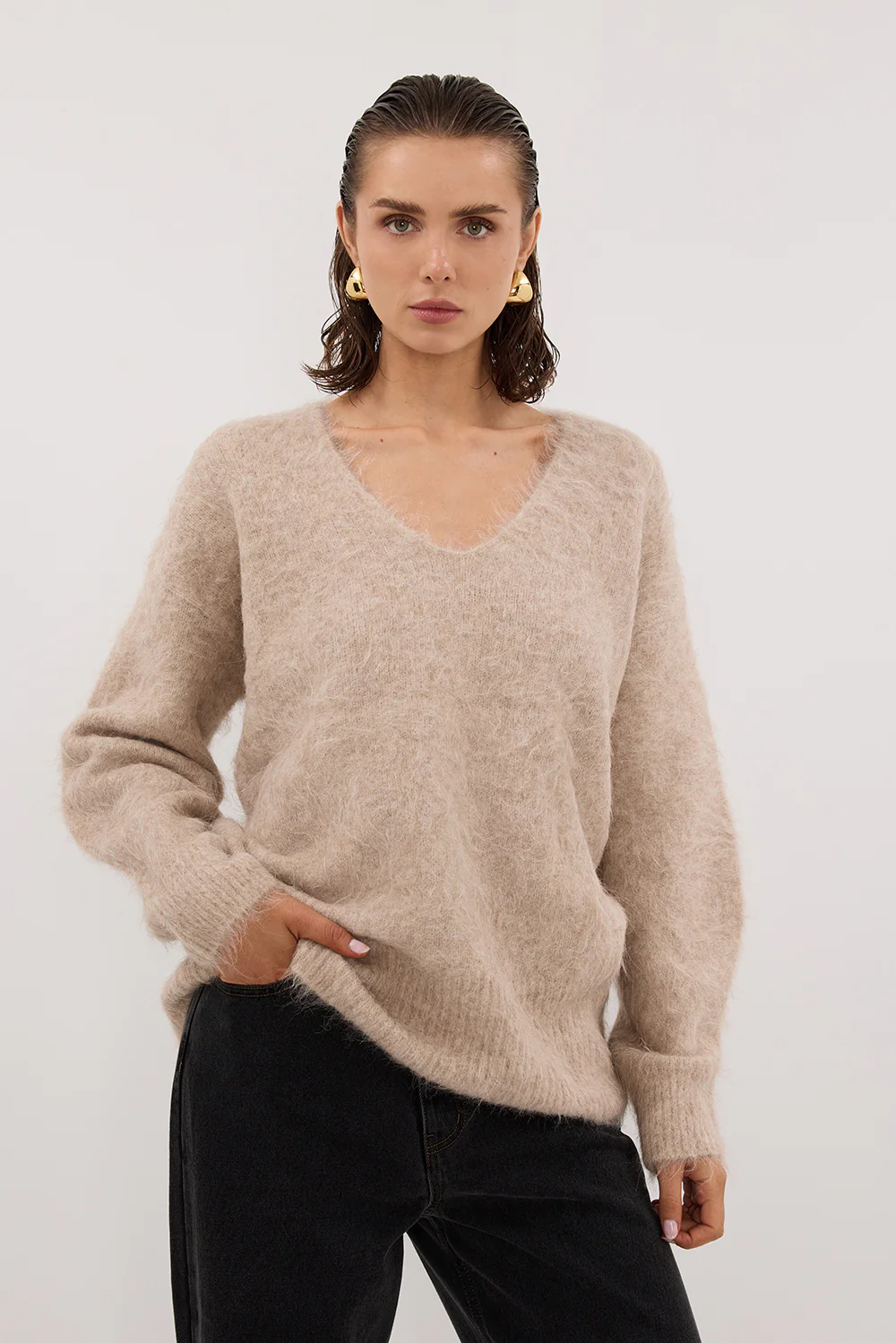 SALMA OAT V NECK JUMPER - Yukikoi