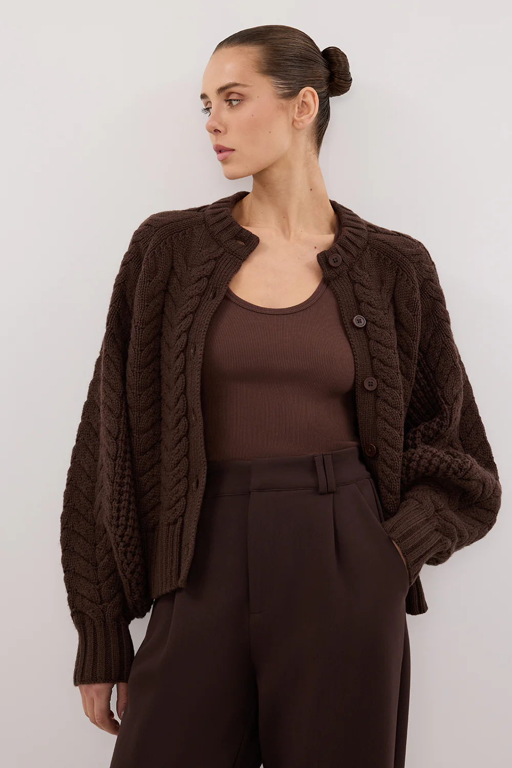 TOM CHOC CABLE KNIT CARDIGAN - Yukikoi