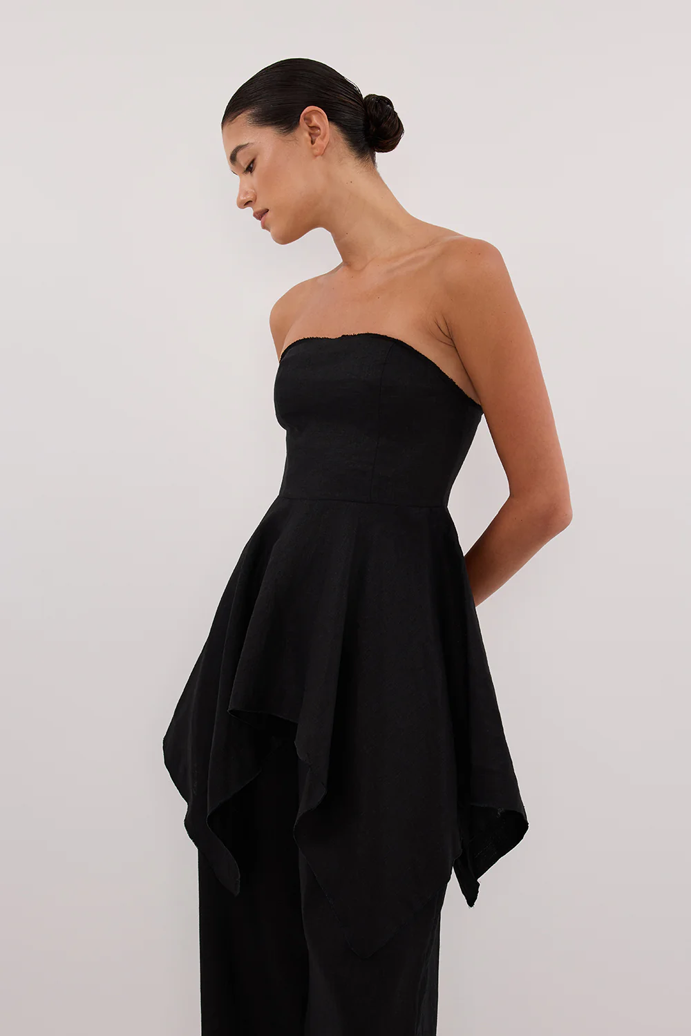 LUNA BLACK LINEN HANDKERCHIEF TOP - Yukikoi