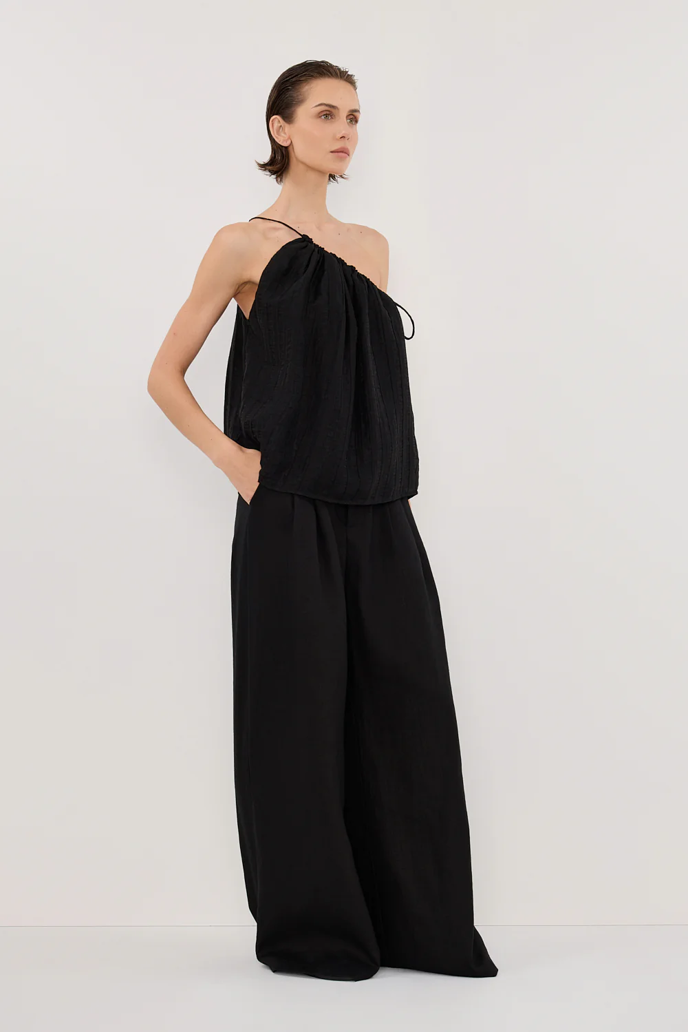 TAHITI BLACK ONE SHOULDER TOP - Yukikoi