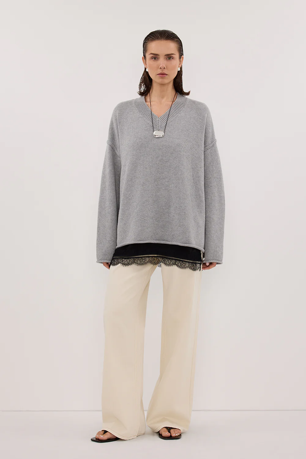 FLINT SILVER V NECK KNIT JUMPER - Yukikoi