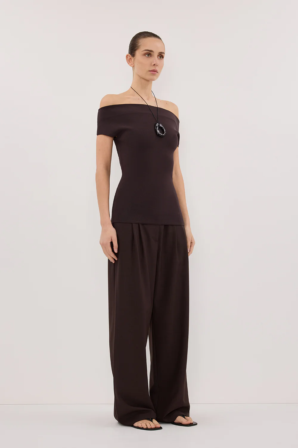 ASTRID BURNT CHOC OFF SHOULDER KNIT TOP - Yukikoi