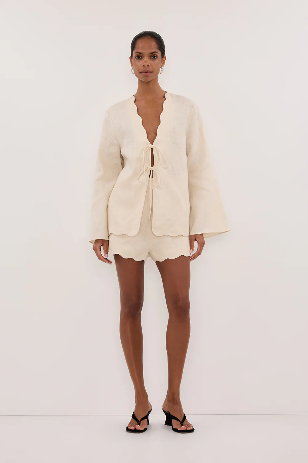 LELA SANDSTONE LINEN SHORT - Yukikoi