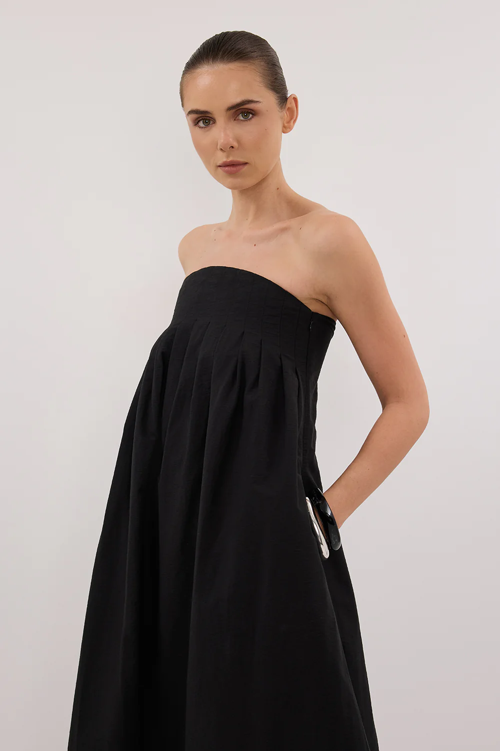MORGAN BLACK STRAPLESS MIDI DRESS - Yukikoi