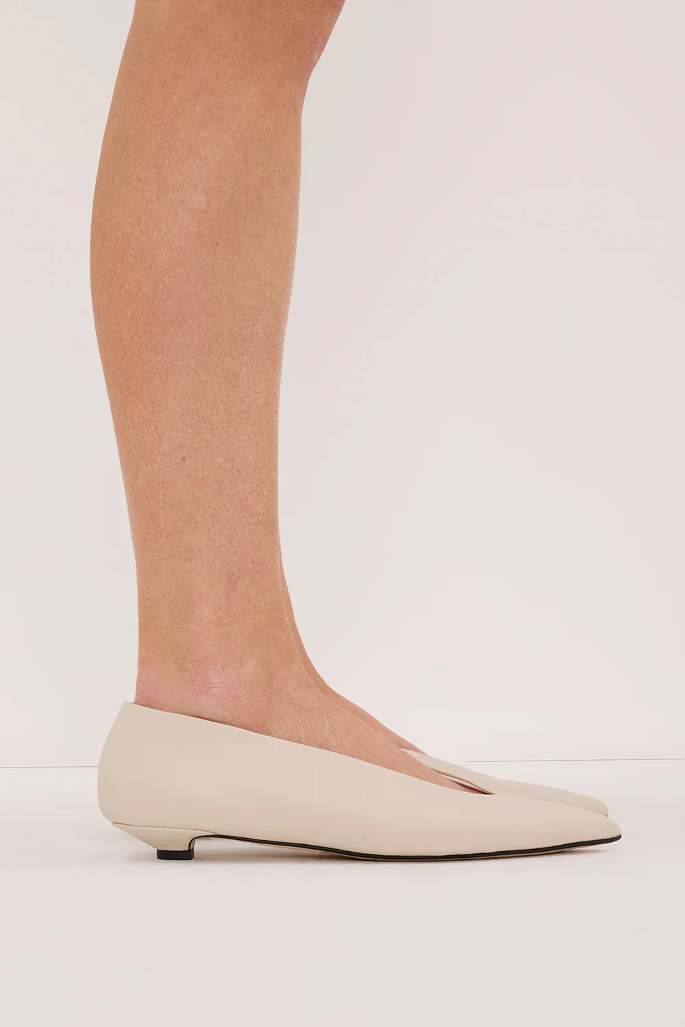 DOF STUDIOS CLAUDIA MILK NAPPA HEEL - Yukikoi