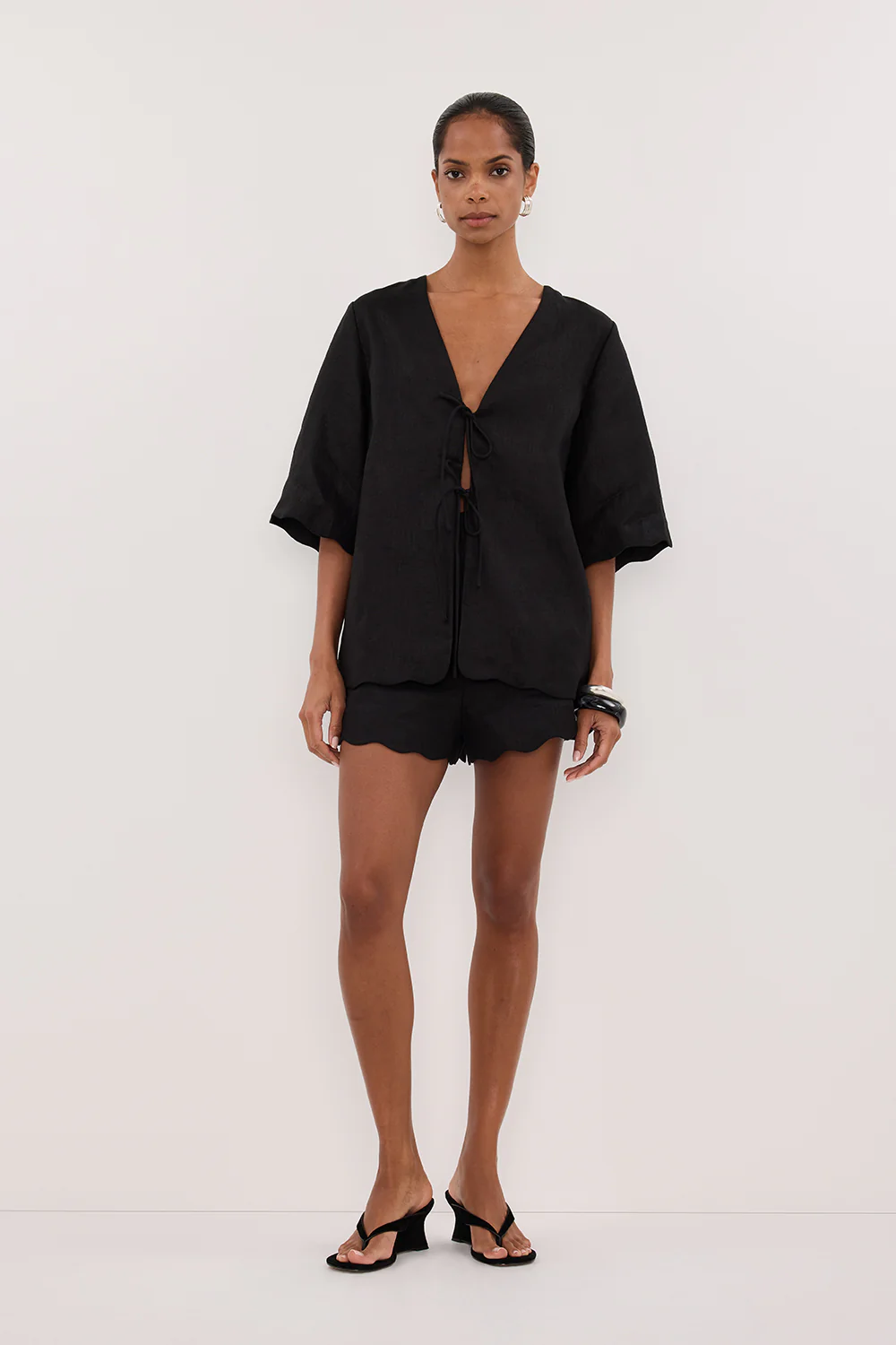 LELA BLACK SHORT SLEEVE LINEN SHIRT - Yukikoi