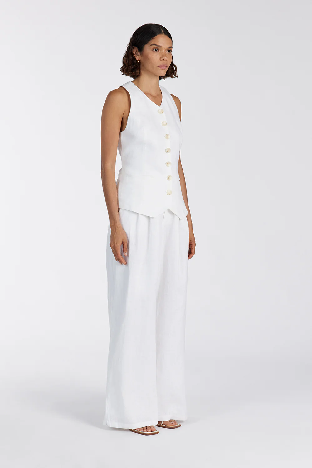 ALONDRA WHITE LINEN VEST - Yukikoi