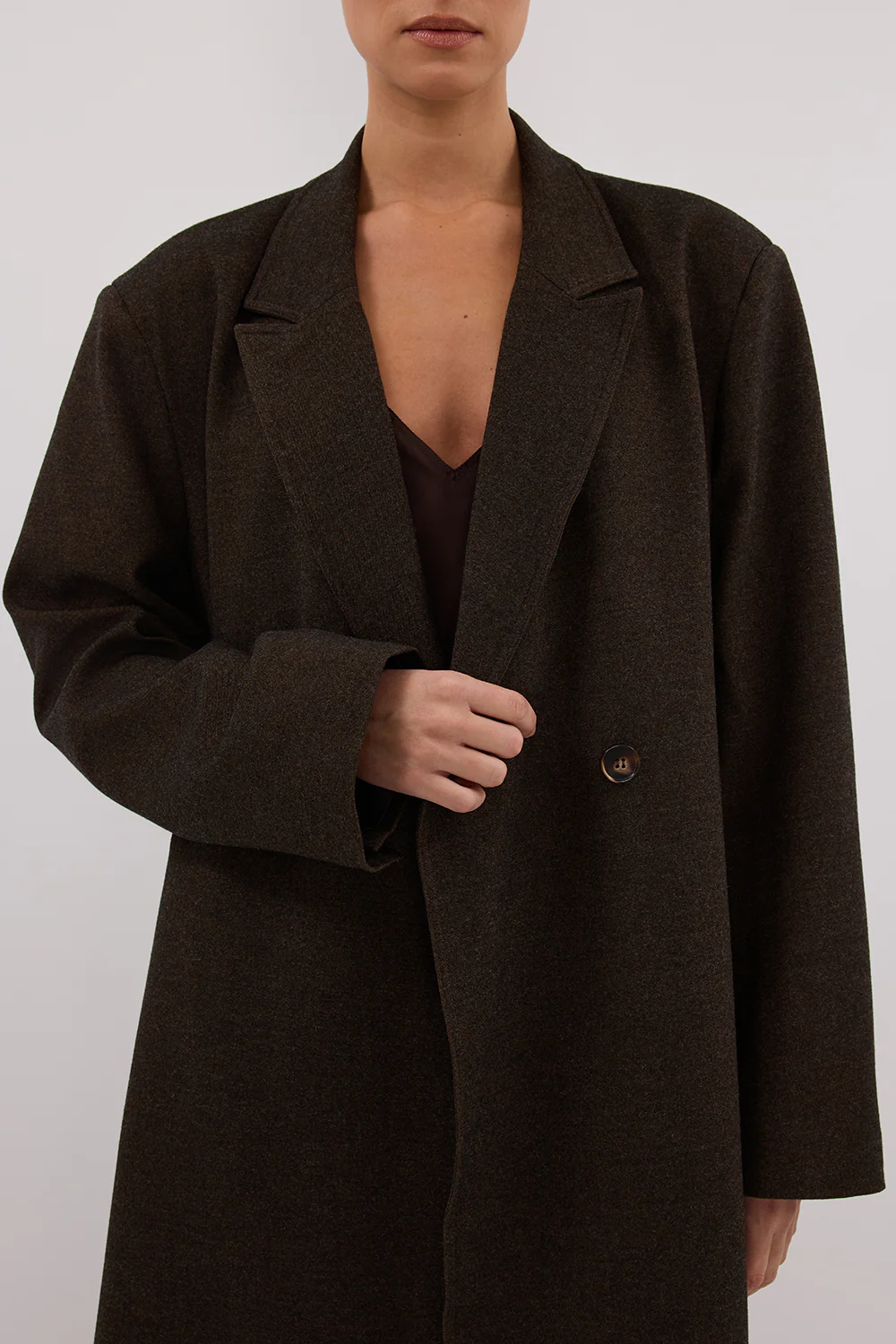 BENTLEY CHOCOLATE OVERSIZED COAT - Yukikoi