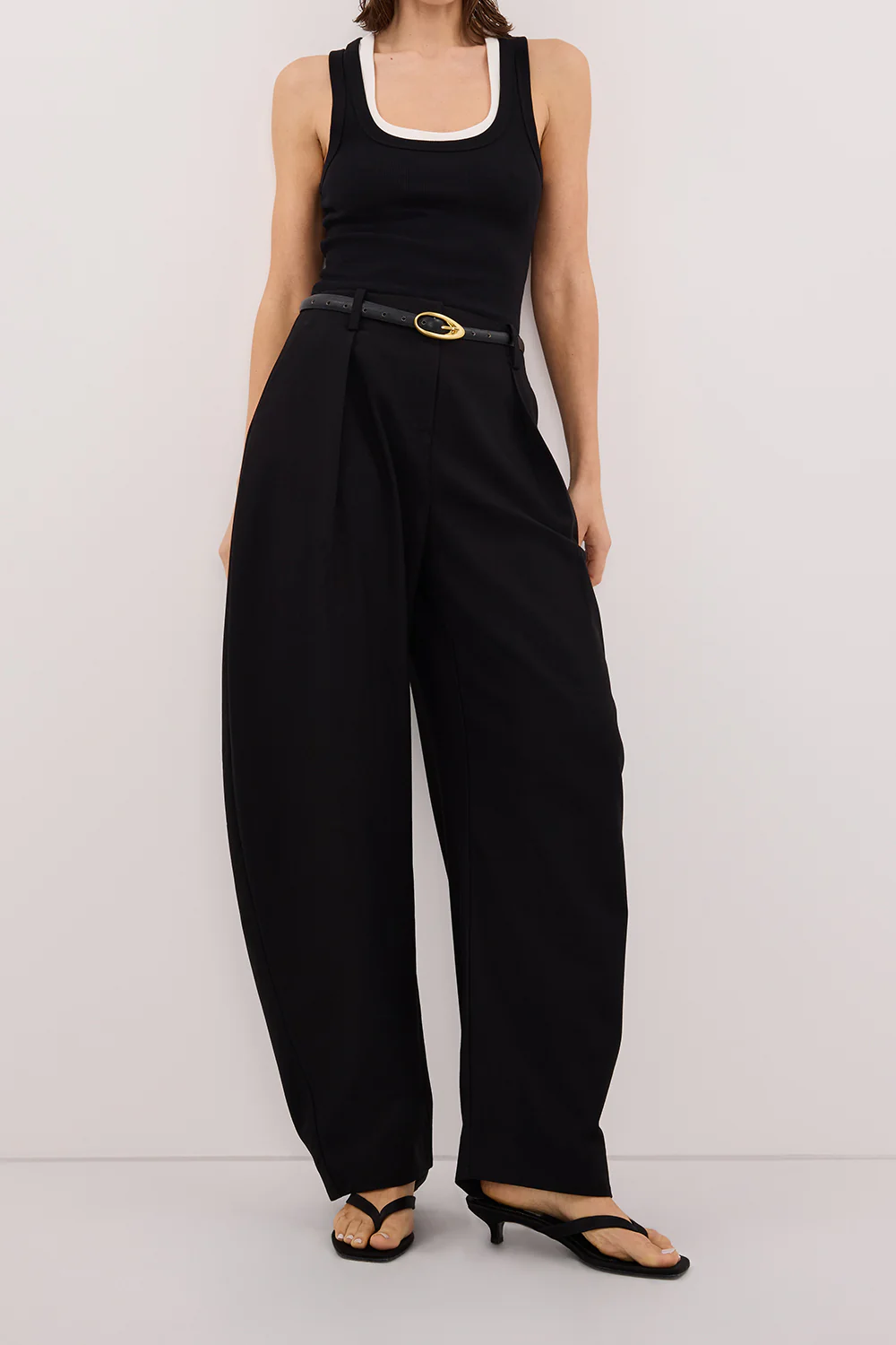 ROMY BLACK BARREL LEG TAILORED PANT - Yukikoi