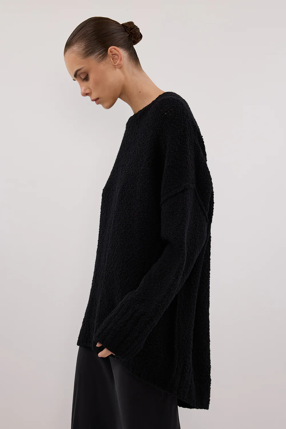 CICI BLACK LONGLINE JUMPER - Yukikoi