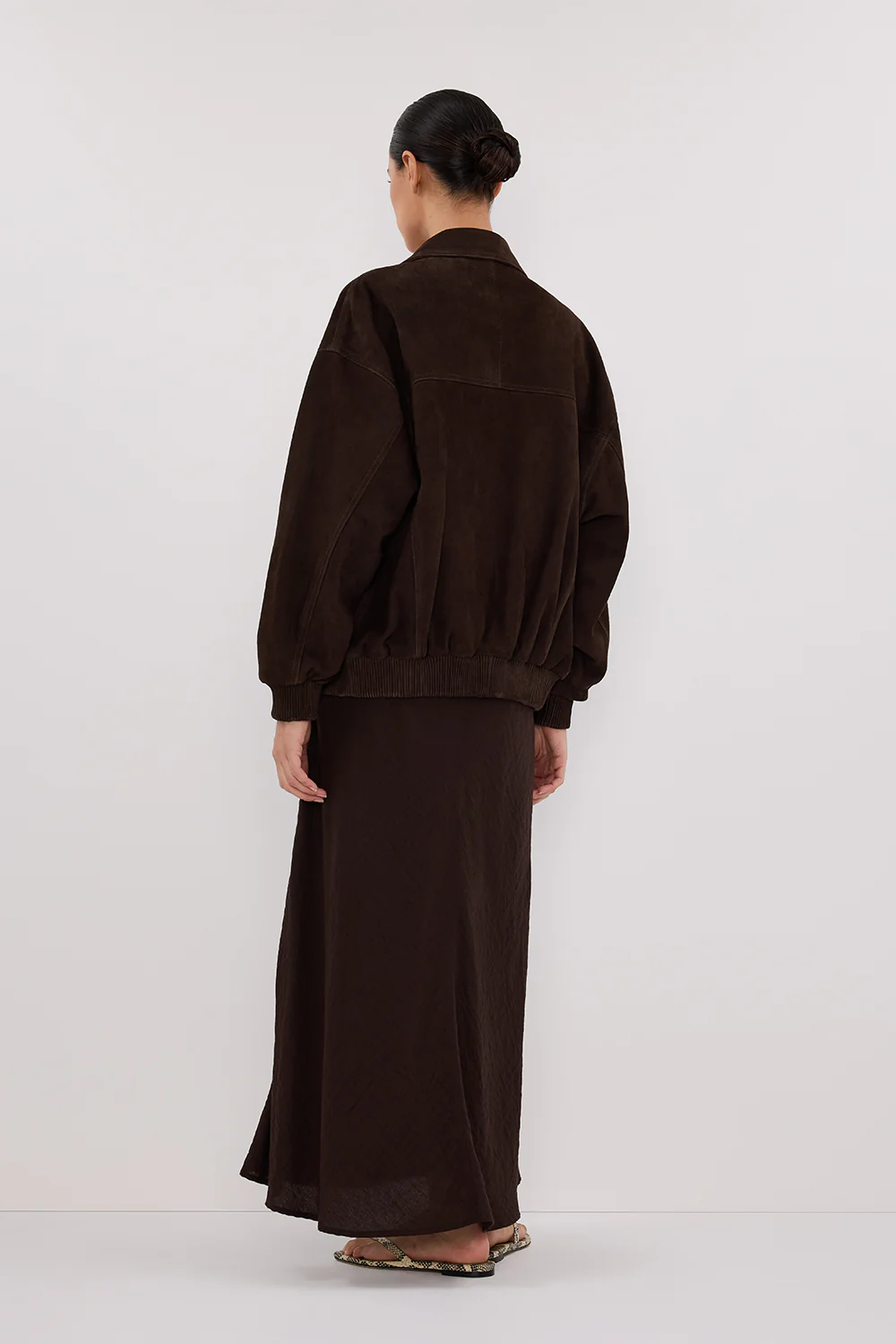 DALTON BITTER CHOC SUEDE BOMBER - Yukikoi