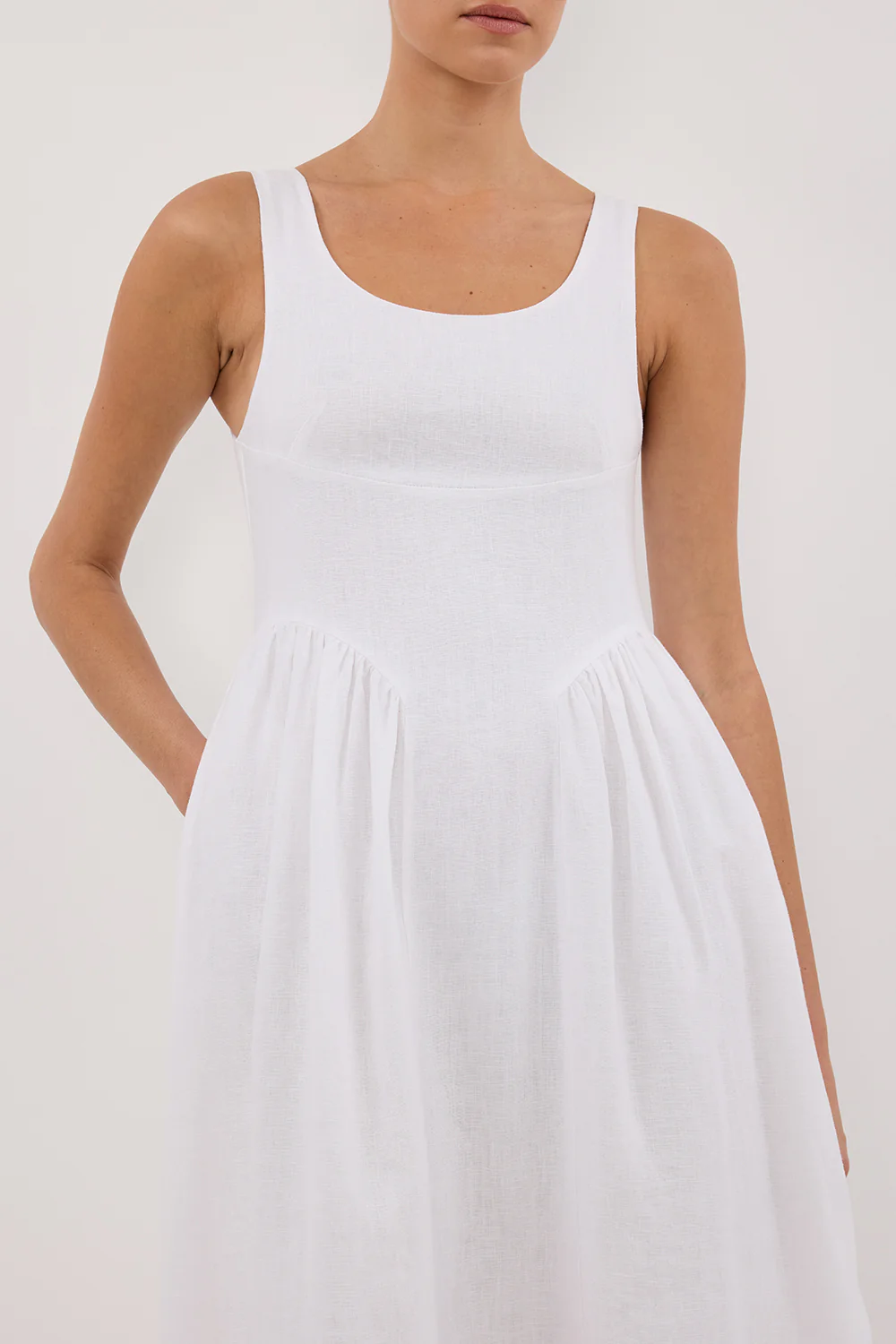 IBIZA WHITE LINEN DRESS - Yukikoi