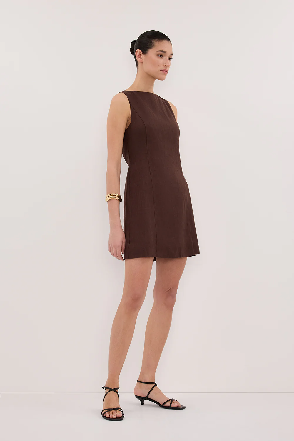 LACY COCOA SLEEVELESS LINEN MINI DRESS - Yukikoi