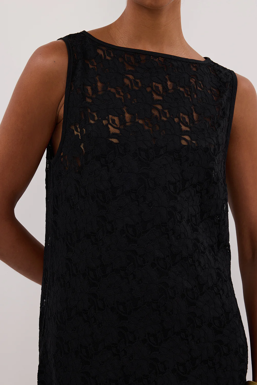 LOULA BLACK LACE MIDI DRESS - Yukikoi